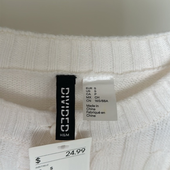 White Button Down Cardigan H&M - Picture 3 of 6